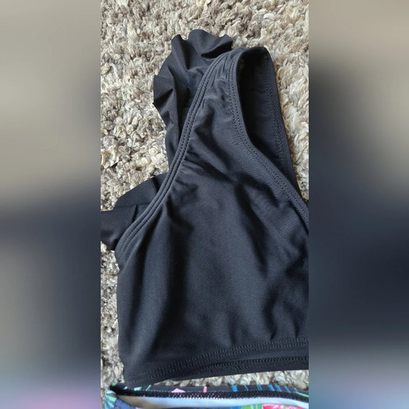 Teen Girls Tropical Print Ruffle Trim Bikini Set - Picture 3 of 6